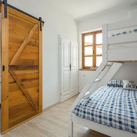 Villa Cirka In Central Istria For 14 Persons With Pool Heating & Pool Table Svetvincenat Luaran gambar