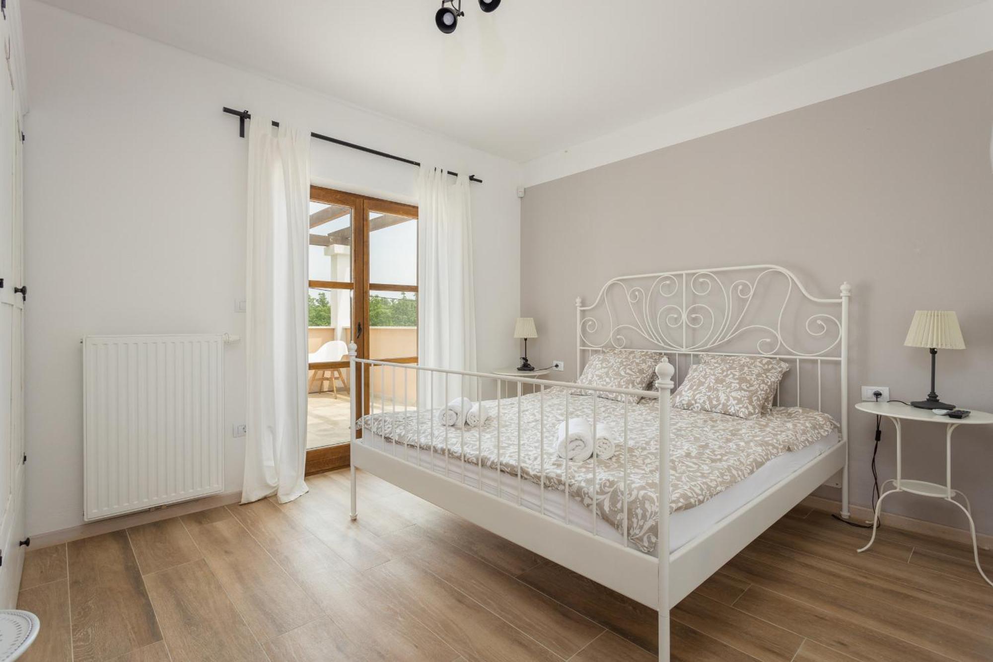 Villa Cirka In Central Istria For 14 Persons With Pool Heating & Pool Table Svetvincenat Luaran gambar