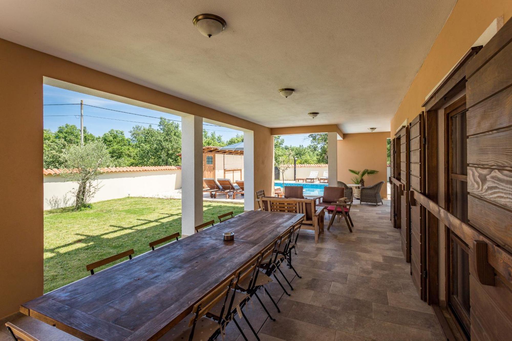Villa Cirka In Central Istria For 14 Persons With Pool Heating & Pool Table Svetvincenat Luaran gambar
