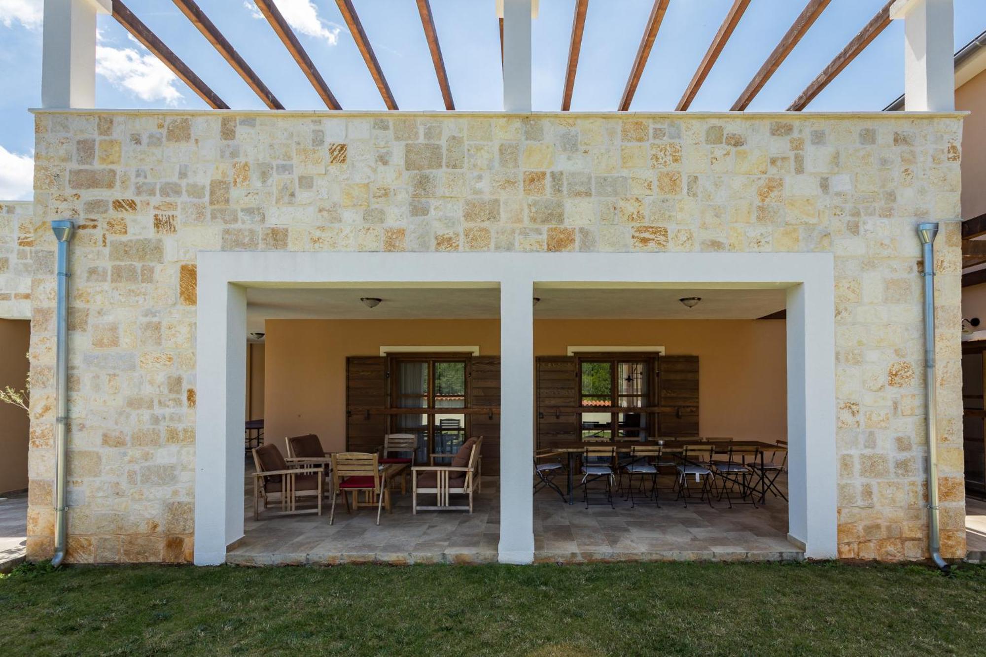 Villa Cirka In Central Istria For 14 Persons With Pool Heating & Pool Table Svetvincenat Luaran gambar