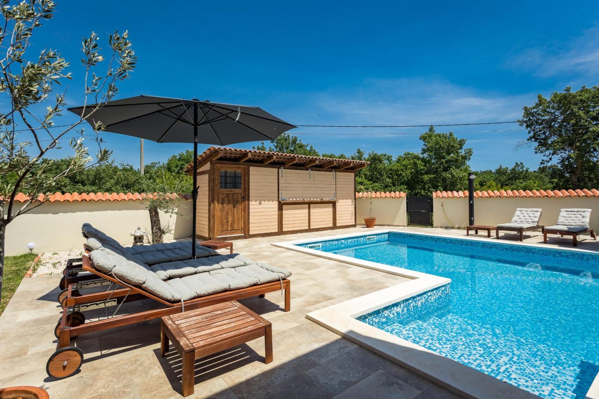Villa Cirka In Central Istria For 14 Persons With Pool Heating & Pool Table Svetvincenat Luaran gambar